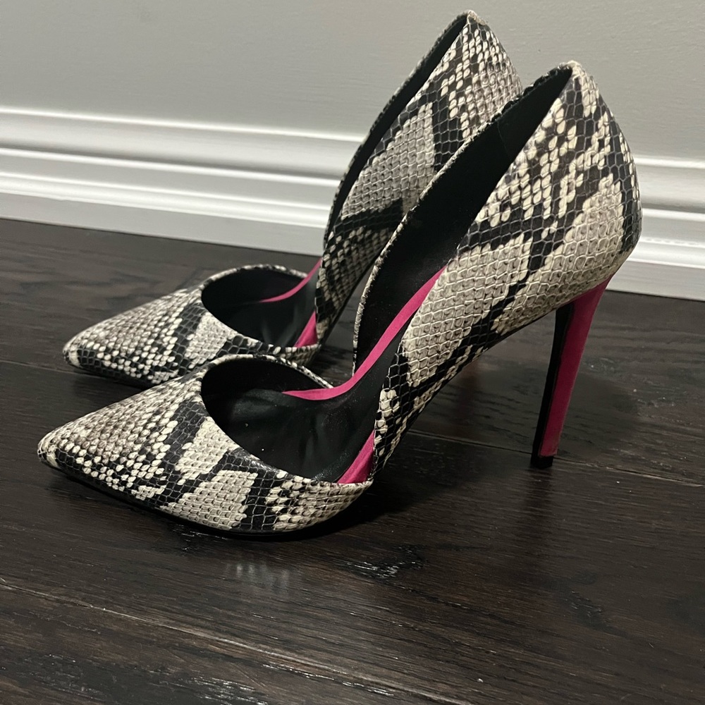 Size 8.5 Aldo women’s heels